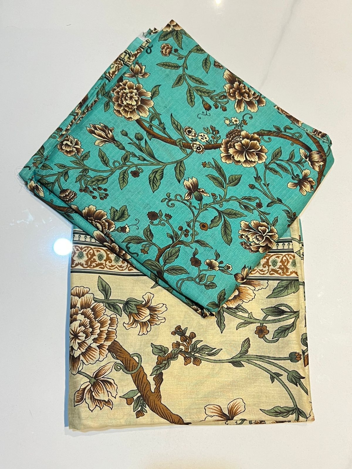 V2303 – 3 Piece Printed Unstitched Suit | Shirt Trouser All Over Bana Dora (Doria Lawn) & Dupatta (Voil Lawn)