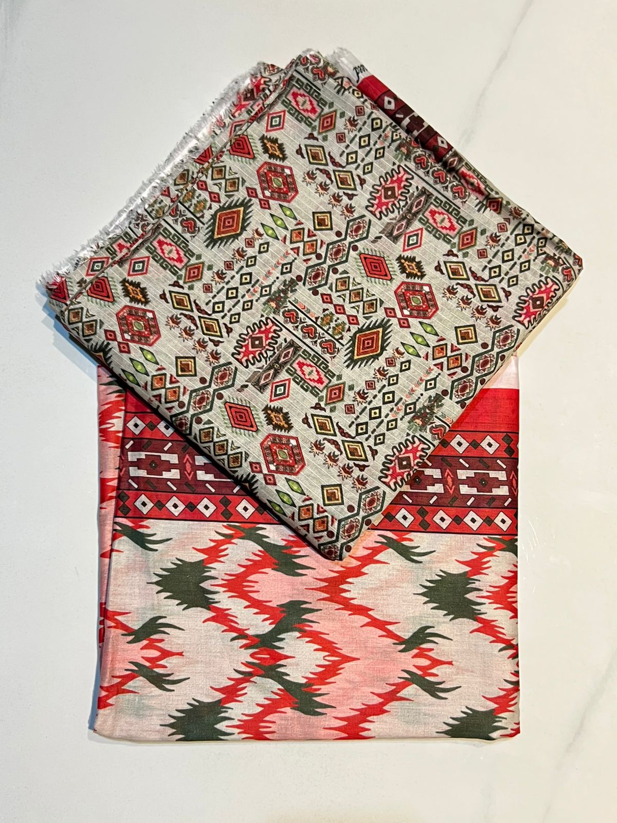 V2302 – 3 Piece Printed Unstitched Suit | Shirt Trouser All Over Bana Dora (Doria Lawn) & Dupatta (Voil Lawn)